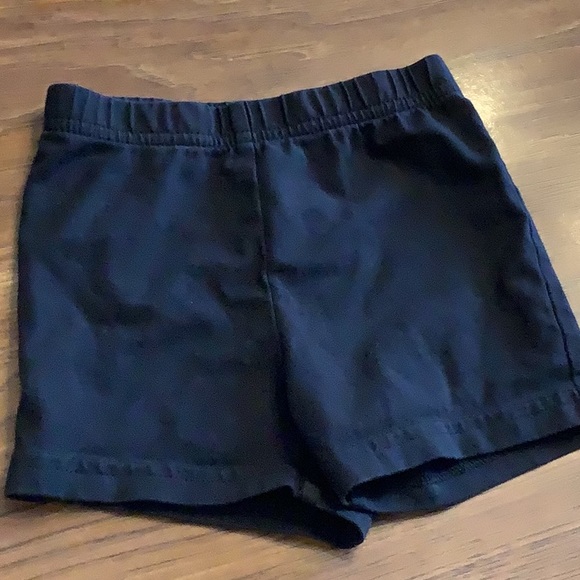 4 Shorts Bundle - Picture 4 of 9